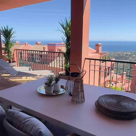 Apartment New Luxurious + 2 Bedrooms + Sea View + Pool
