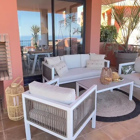 New Luxurious + 2 Bedrooms + Sea View + Pool Apartment Sitio de Calahonda